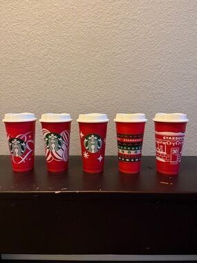 Starbucks Red Holiday Reusable Cups with Logo and White Lids, SET of 5,EUC